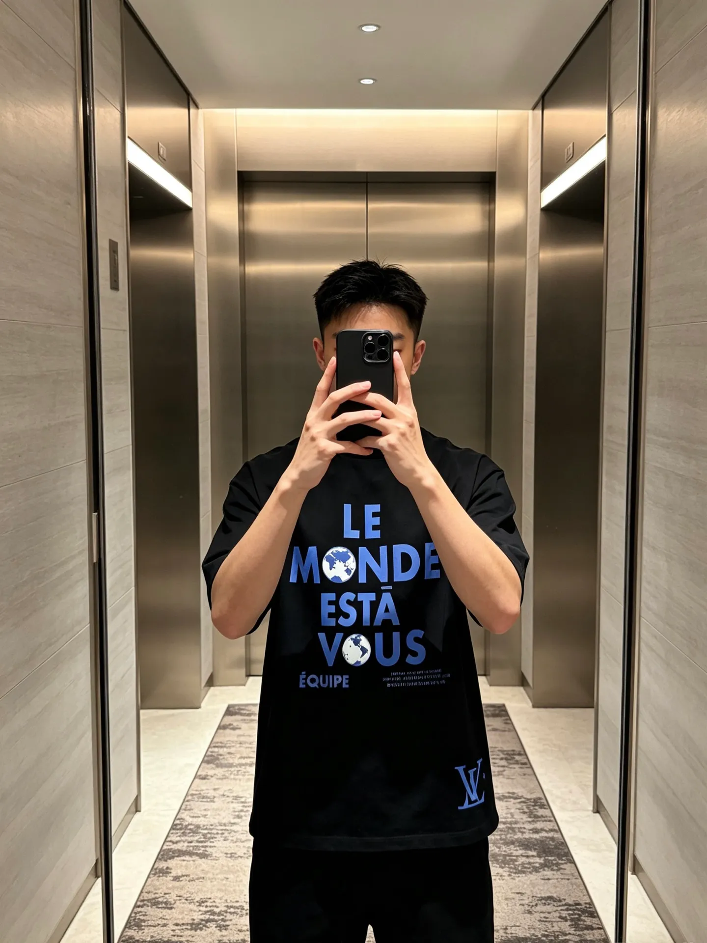 Louis Vuitton/Louis Vuitton Earth letter slogan printed short sleeves
